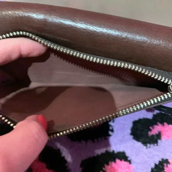 Fossil Large Dark Brown Leather Wallet with metal tin - Picture 5 of 11